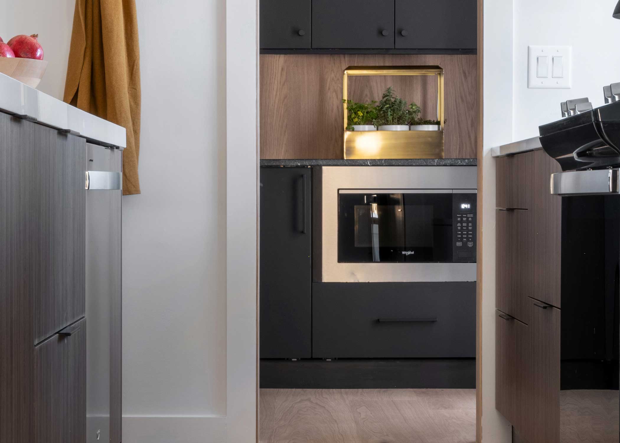 Lagan River White Oak Engineered Hardwood Flooring 2024 HGTV Smart Home kitchen with flooring installed as backsplash